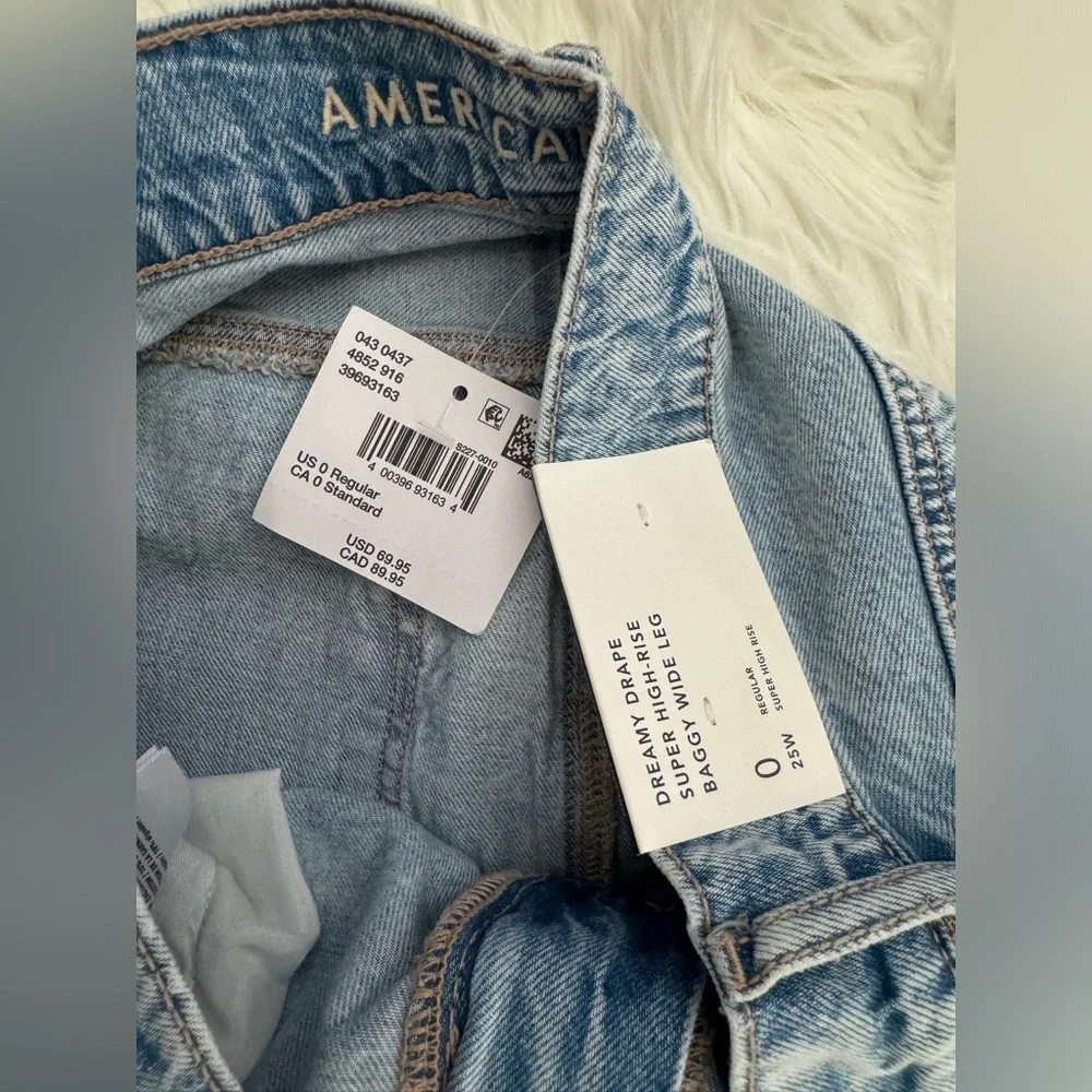 American Eagle Outfitters Light Blue Distressed Jeans